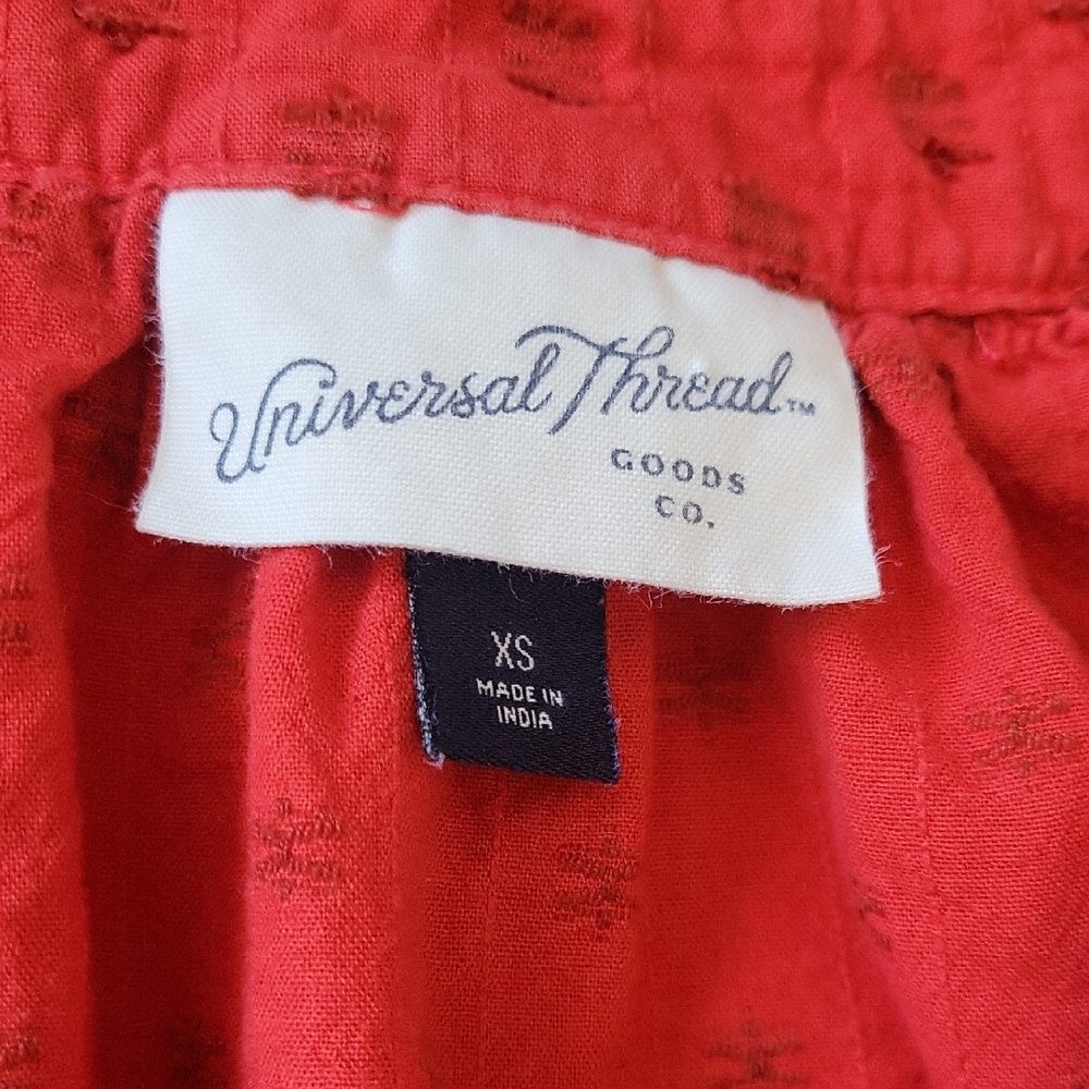 Universal Thread Scarlet Textured Top - Picture 2 of 6